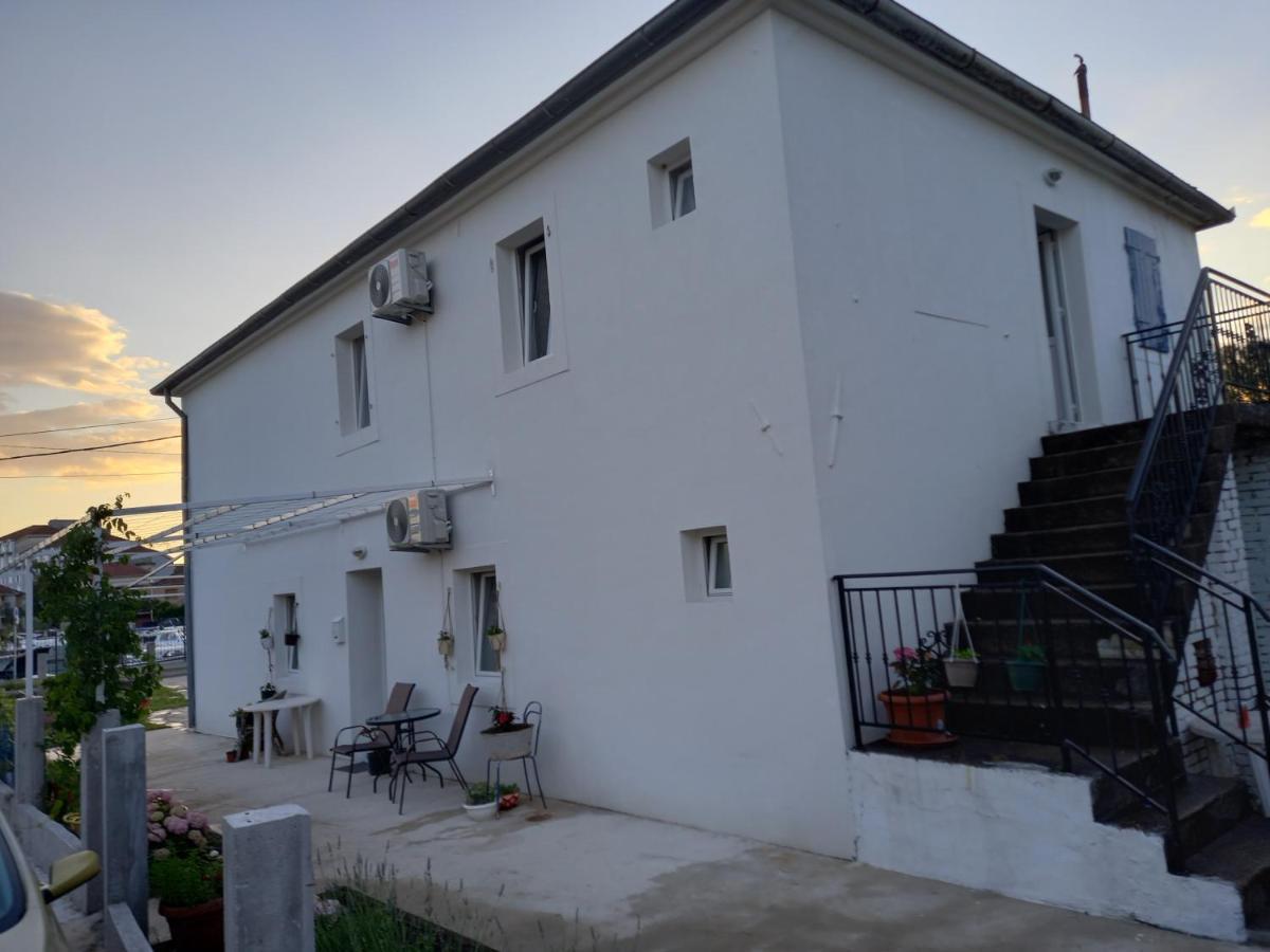 Old Marine House Leilighet Tivat Eksteriør bilde